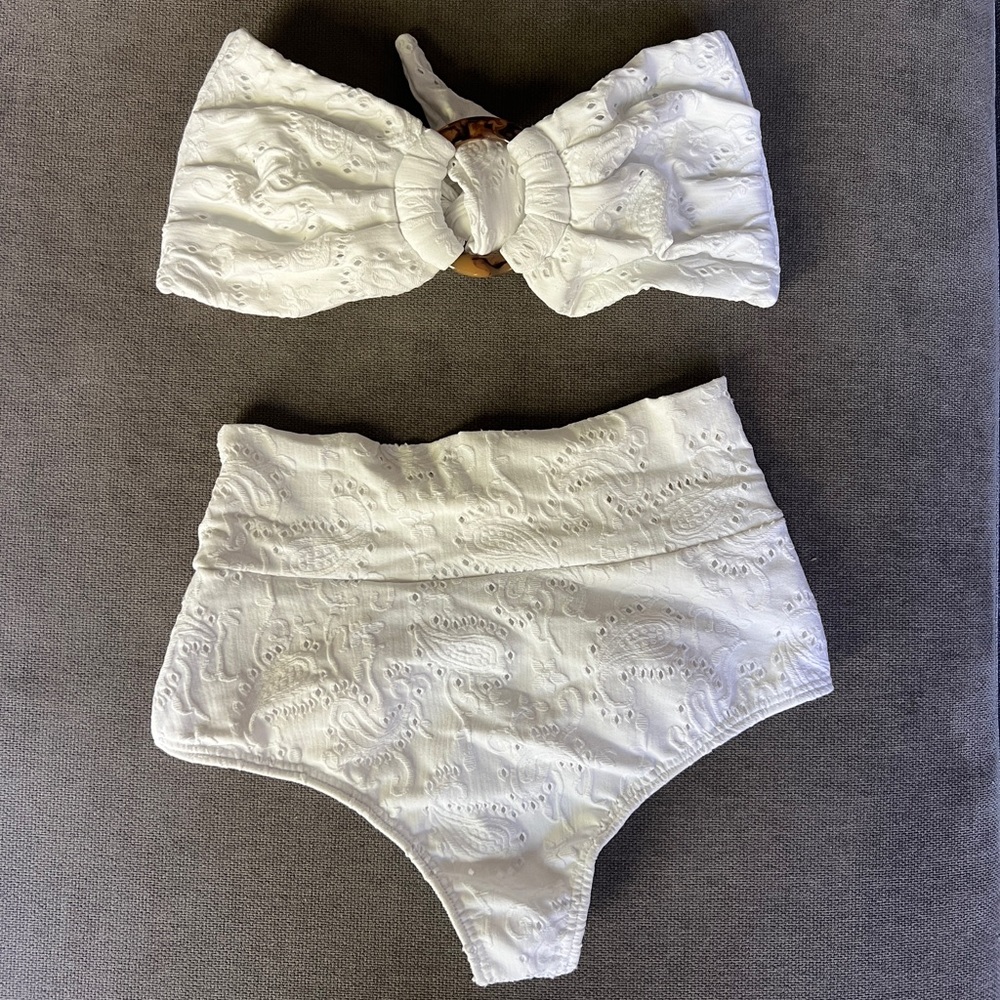 Montce Eyelet | NWOT